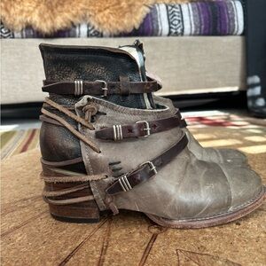 Free Bird Booties Crue Grey Multi Leather Ankle Boots 8